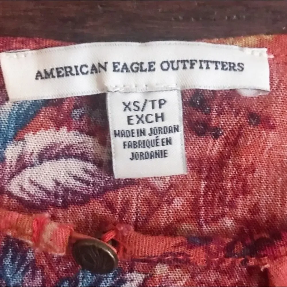 American Eagle Burnt Orange Colored Floral Blouse with Key Hole Opening XS